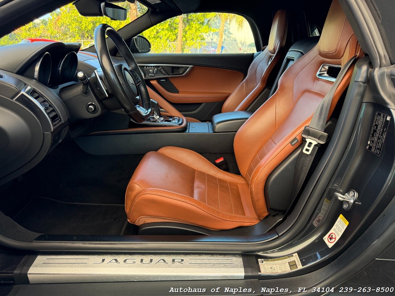 2019 Jaguar F-TYPE P340   - Photo 36 - Naples, FL 34104
