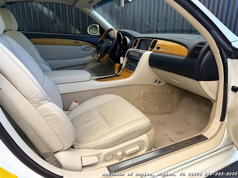 2003 Lexus SC 430   - Photo 27 - Naples, FL 34104