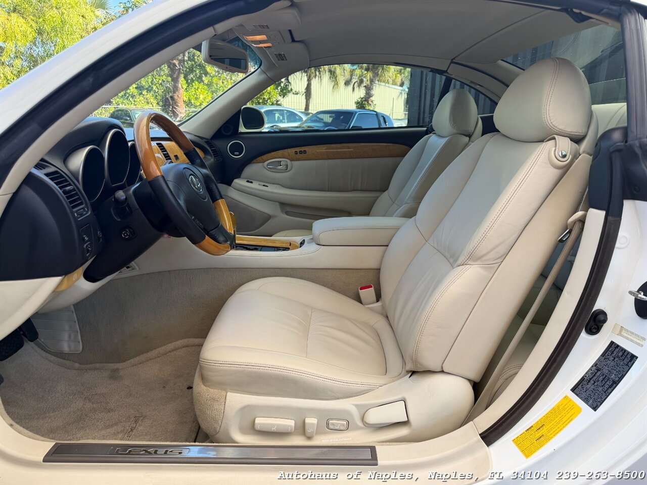 2003 Lexus SC 430   - Photo 18 - Naples, FL 34104