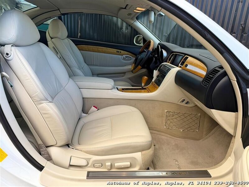 2003 Lexus SC 430   - Photo 28 - Naples, FL 34104