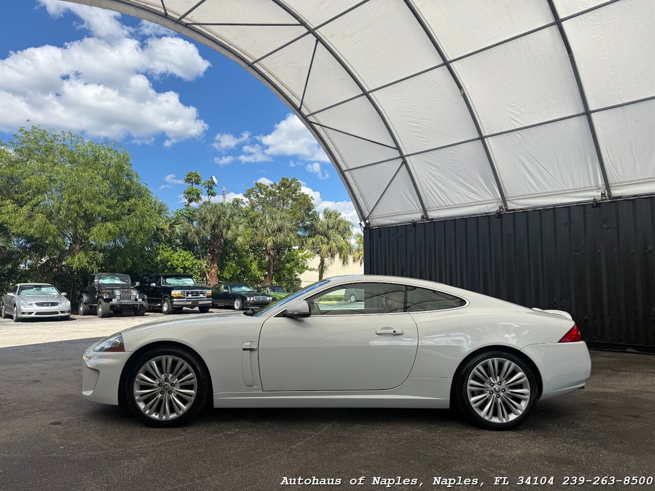 2011 Jaguar XK - Photo 5 - Naples, FL 34104