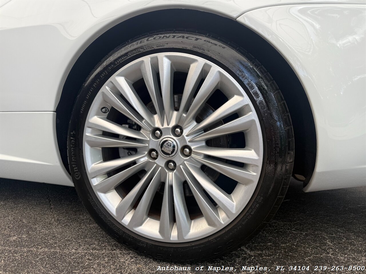 2011 Jaguar XK - Photo 11 - Naples, FL 34104