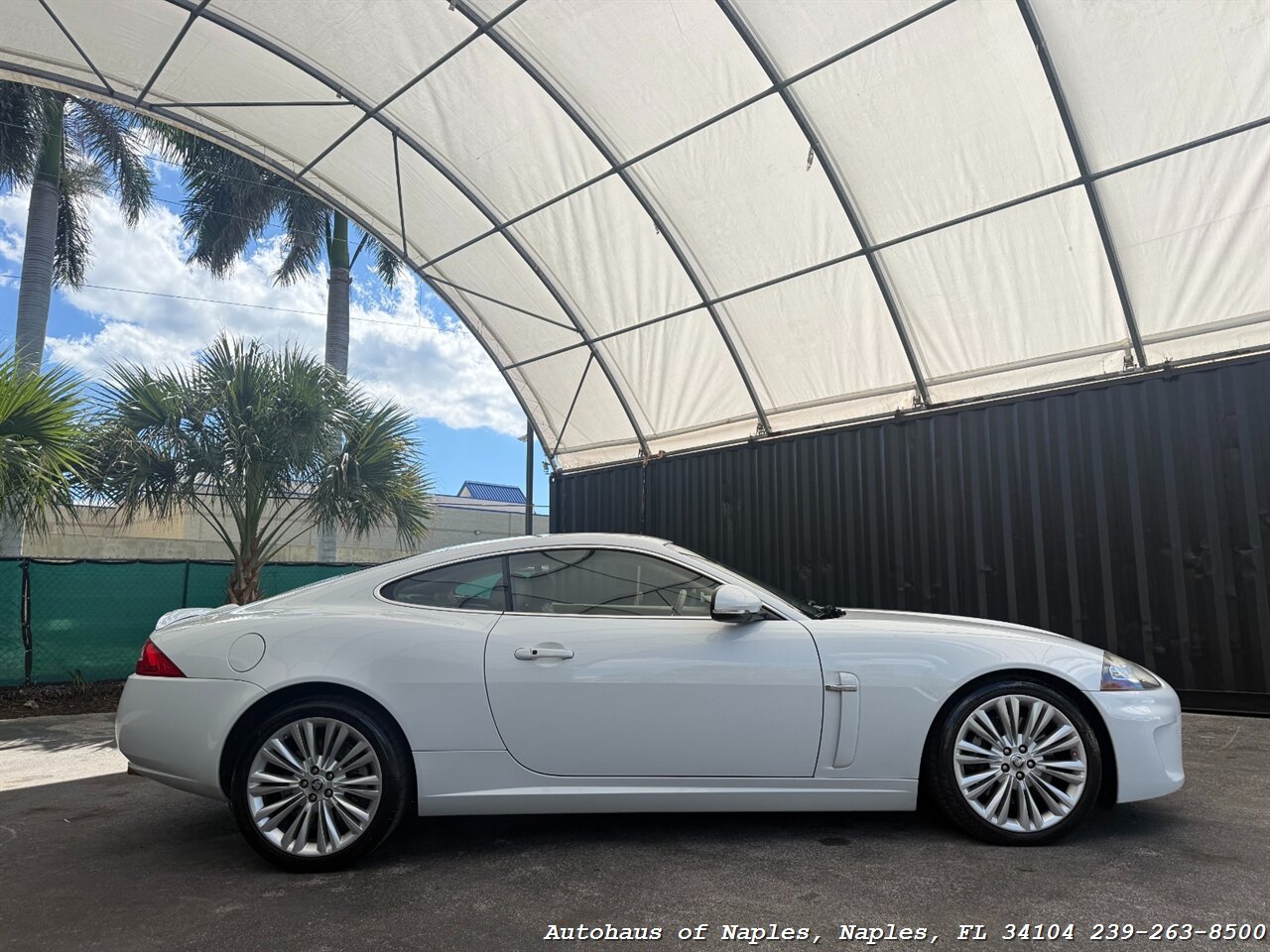 2011 Jaguar XK - Photo 9 - Naples, FL 34104