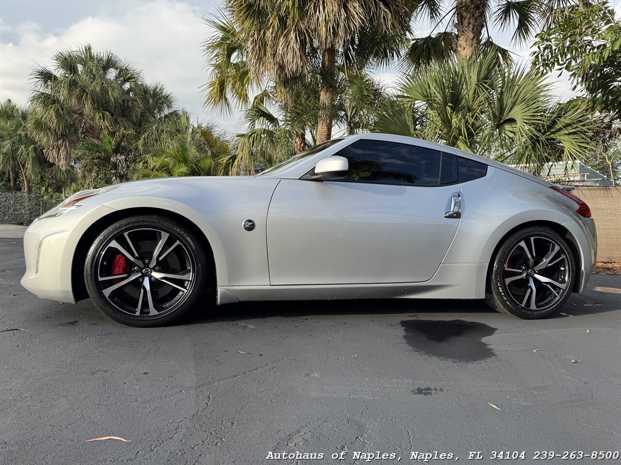 2019 Nissan 370Z - Photo 4 - Naples, FL 34104