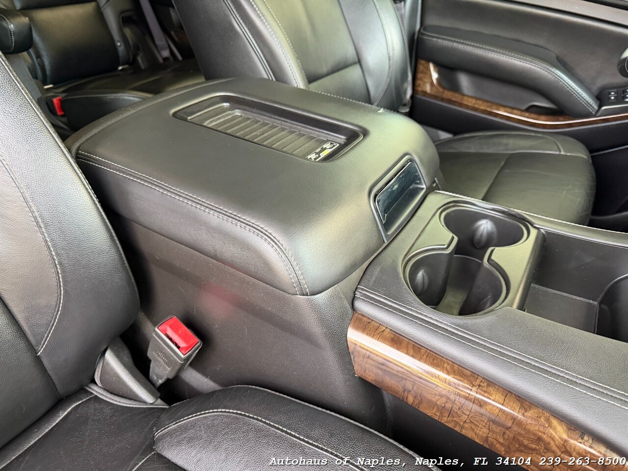 2016 Chevrolet Tahoe LT   - Photo 38 - Naples, FL 34104