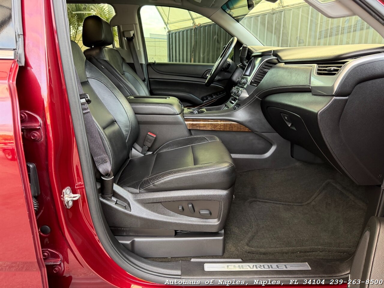 2016 Chevrolet Tahoe LT   - Photo 35 - Naples, FL 34104