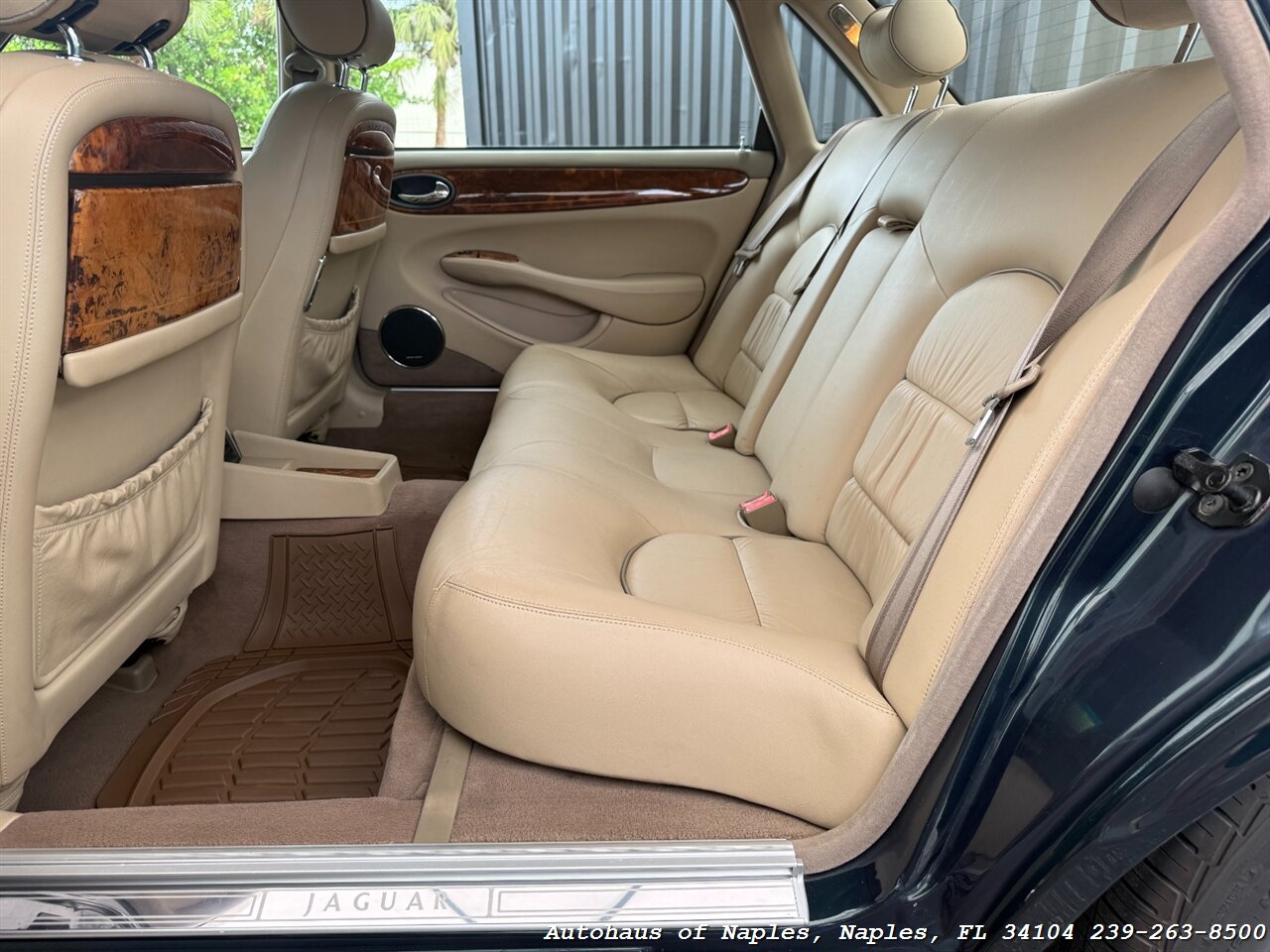 1999 Jaguar Vanden Plas - Photo 19 - Naples, FL 34104