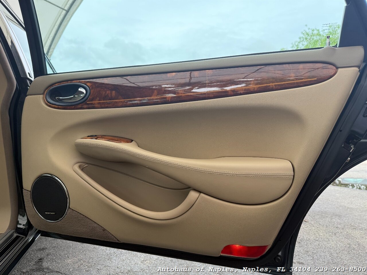 1999 Jaguar Vanden Plas - Photo 29 - Naples, FL 34104