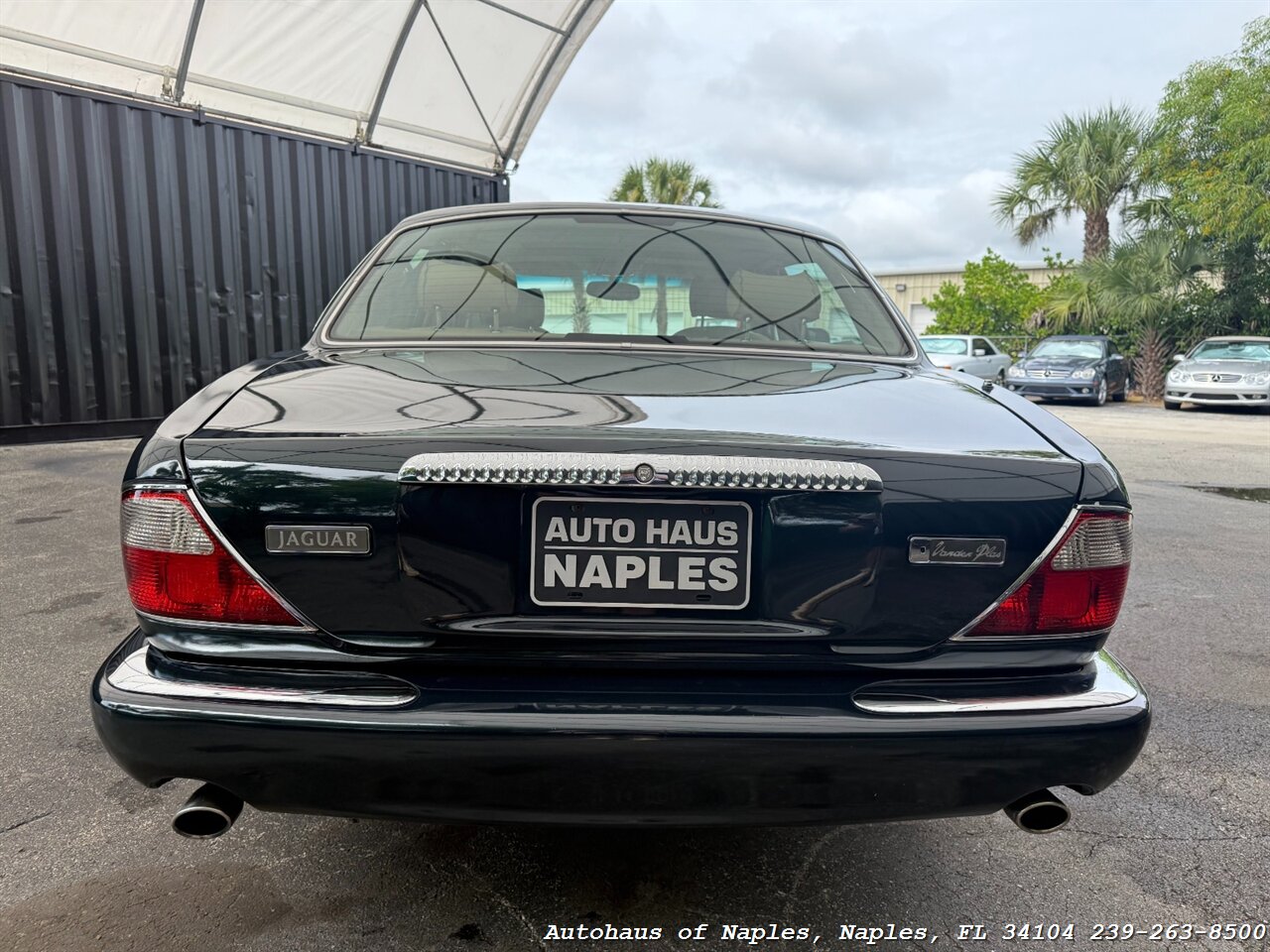 1999 Jaguar Vanden Plas - Photo 7 - Naples, FL 34104