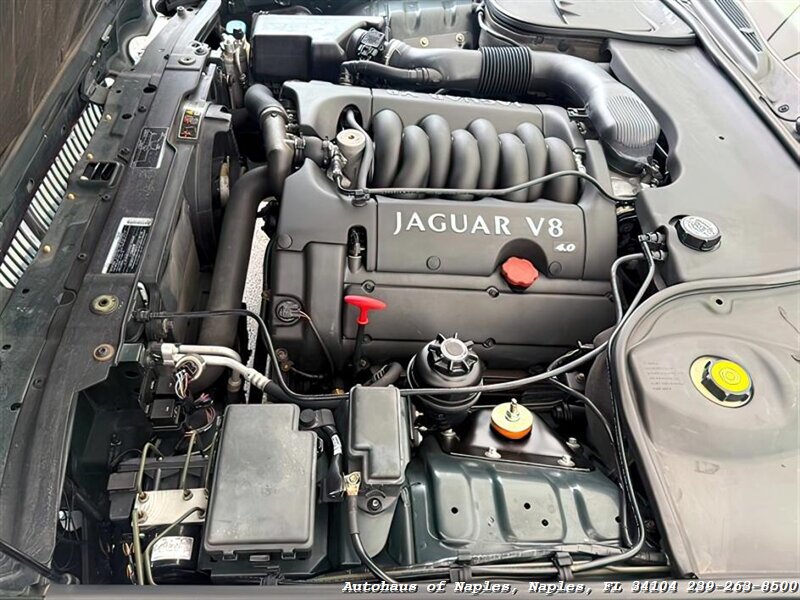 1999 Jaguar Vanden Plas   - Photo 33 - Naples, FL 34104