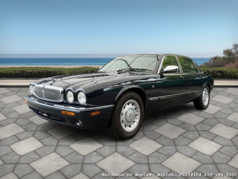 1999 Jaguar Vanden Plas   - Photo 4 - Naples, FL 34104