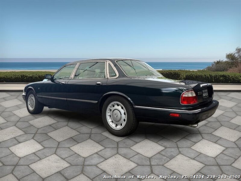 1999 Jaguar Vanden Plas   - Photo 6 - Naples, FL 34104