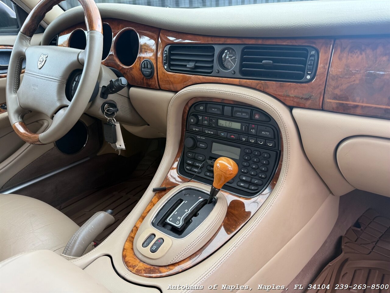 1999 Jaguar Vanden Plas - Photo 30 - Naples, FL 34104