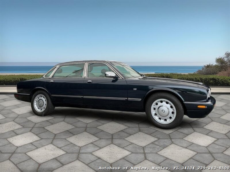 1999 Jaguar Vanden Plas