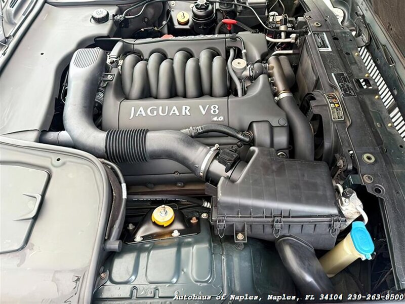 1999 Jaguar Vanden Plas   - Photo 32 - Naples, FL 34104