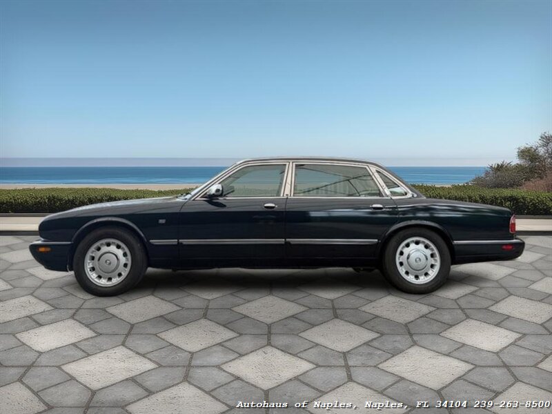 1999 Jaguar Vanden Plas   - Photo 5 - Naples, FL 34104
