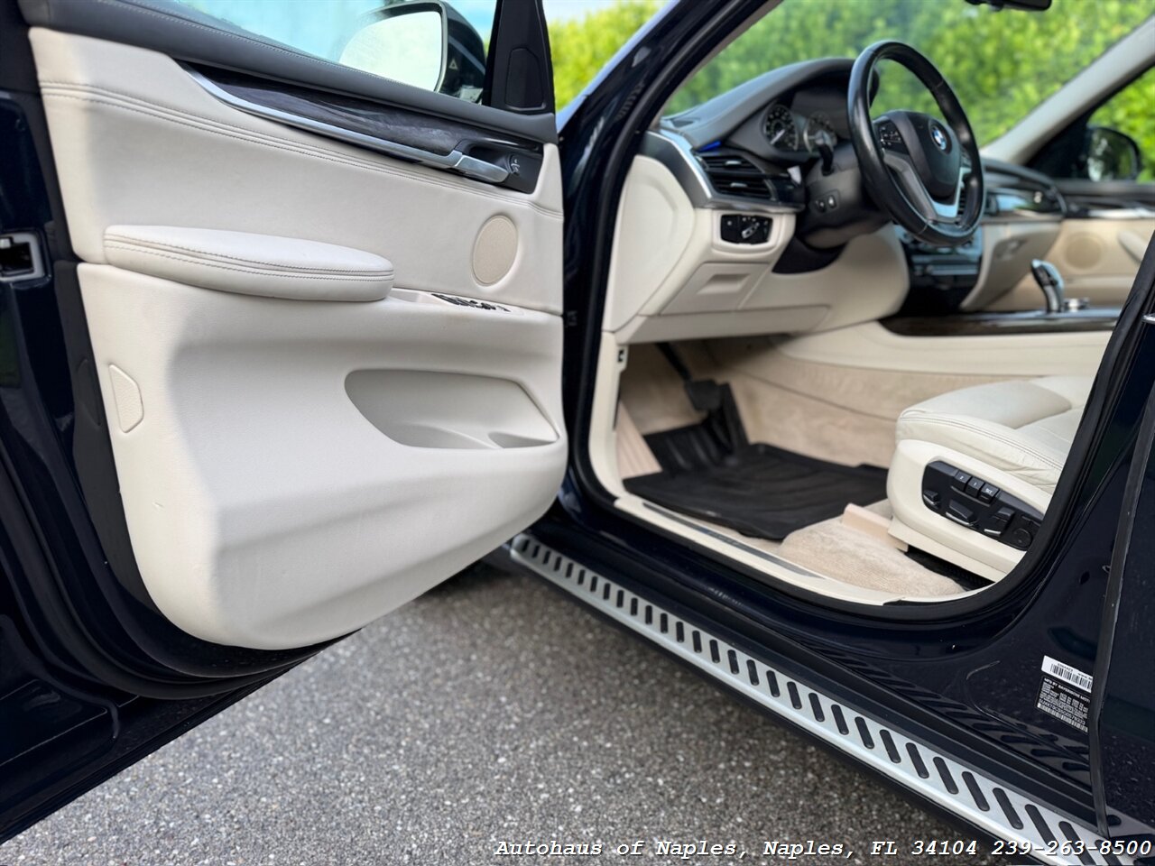 2016 BMW X5 xDrive40e   - Photo 45 - Naples, FL 34104