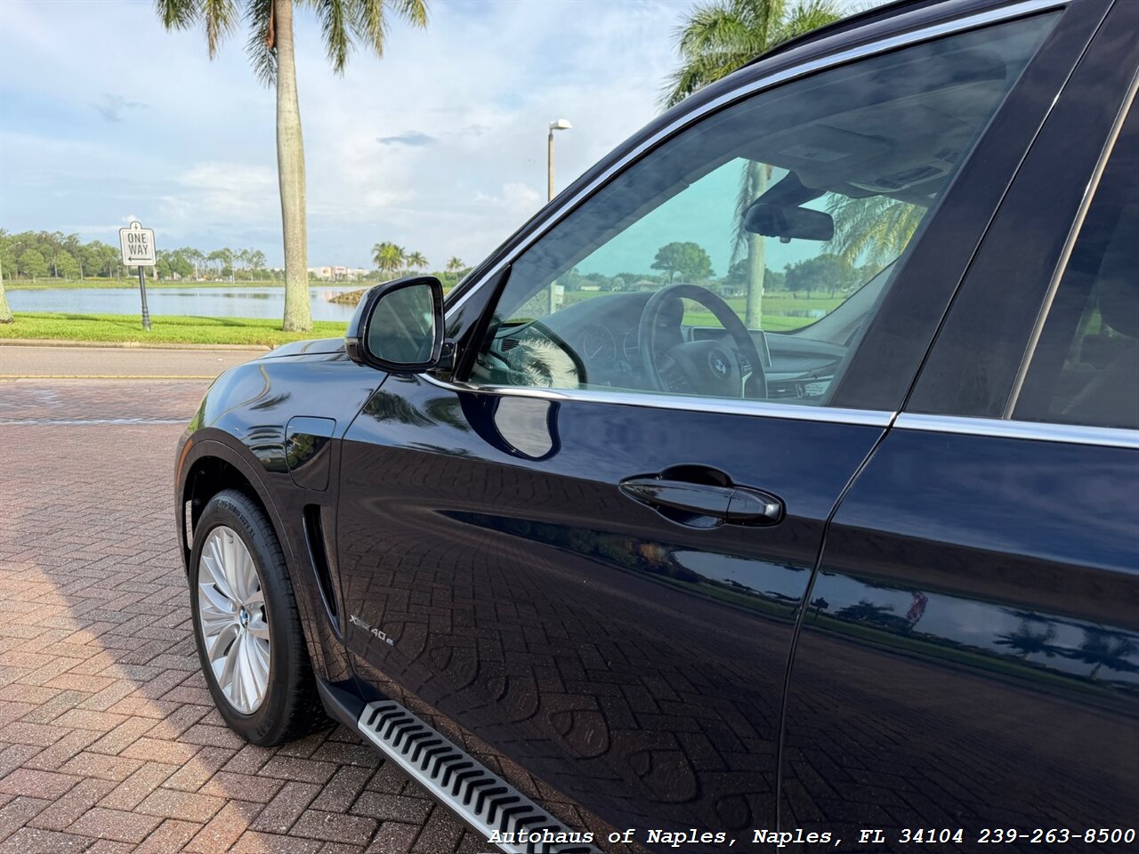2016 BMW X5 xDrive40e   - Photo 70 - Naples, FL 34104