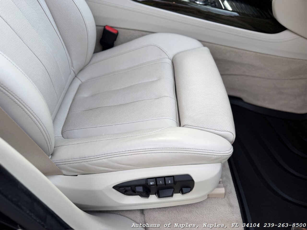 2016 BMW X5 xDrive40e   - Photo 36 - Naples, FL 34104