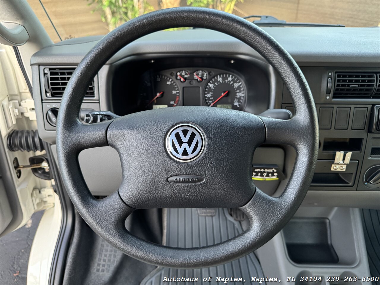 1999 VOLKSWAGEN RV222QD   - Photo 53 - Naples, FL 34104