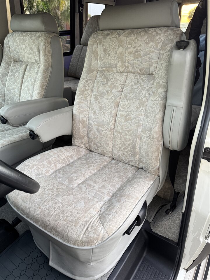 1999 VOLKSWAGEN RV222QD   - Photo 52 - Naples, FL 34104