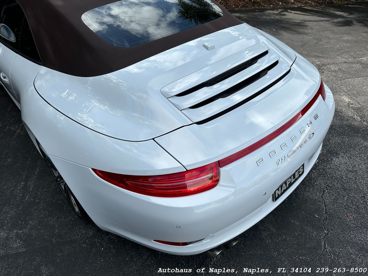 2015 Porsche 911 Carrera 4S Cabriolet   - Photo 14 - Naples, FL 34104