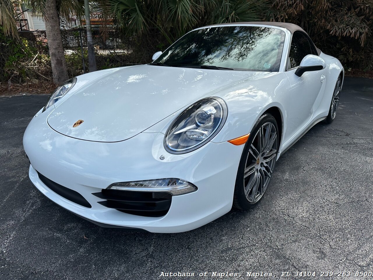 2015 Porsche 911 Carrera 4S Cabriolet   - Photo 4 - Naples, FL 34104