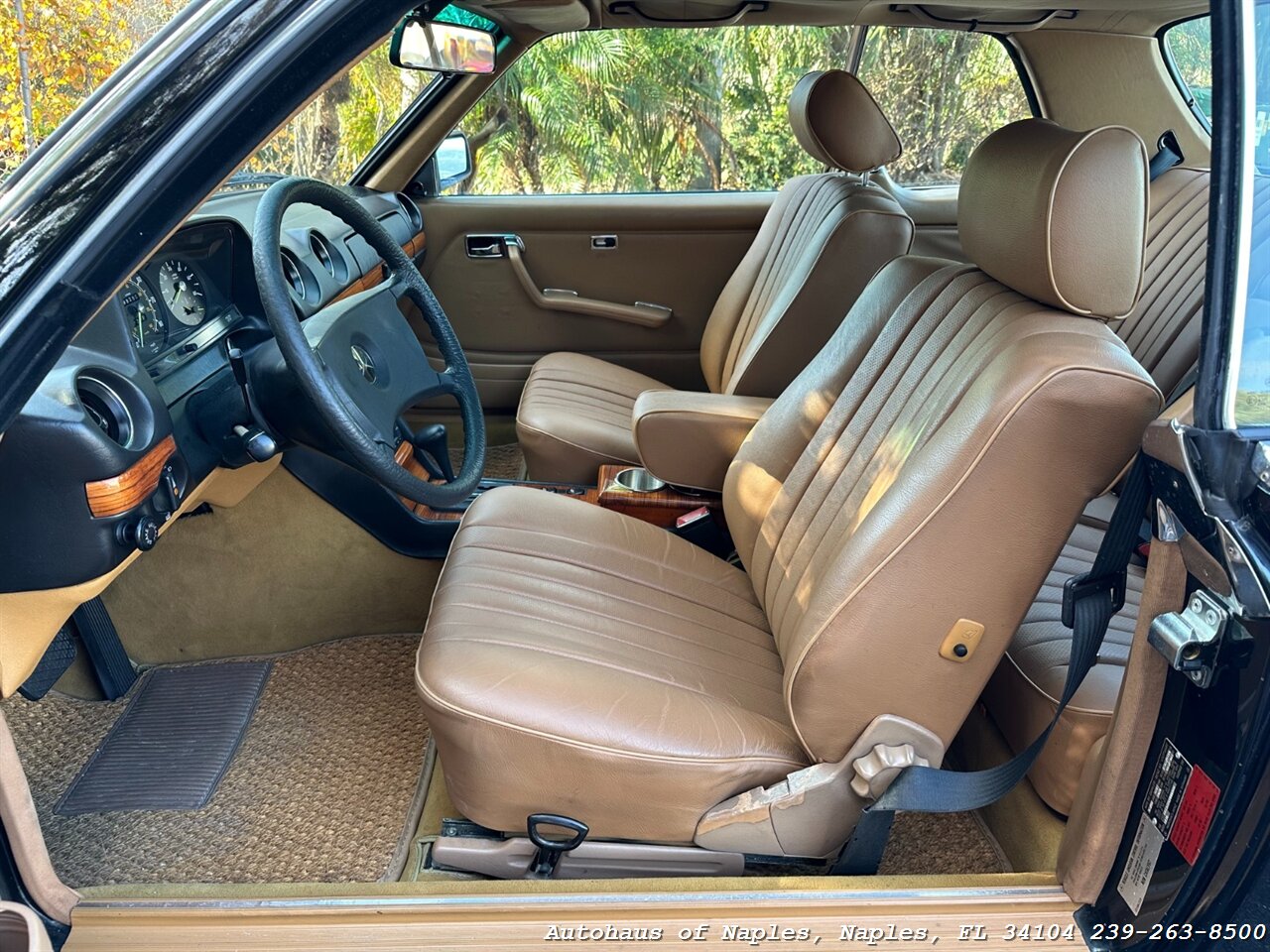 1982 Mercedes-Benz 300 CD   - Photo 30 - Naples, FL 34104