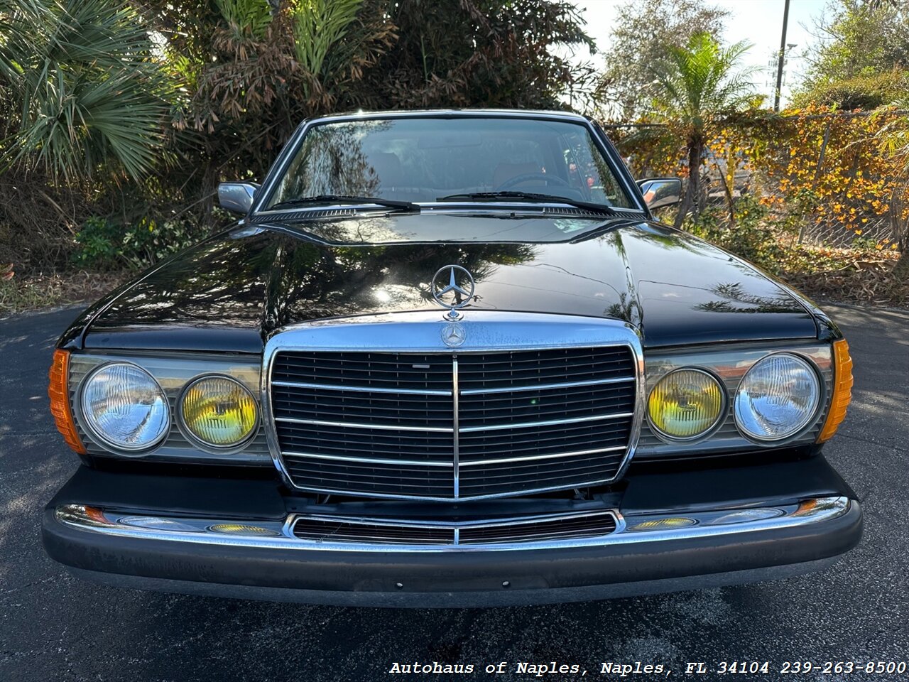 1982 Mercedes-Benz 300 CD   - Photo 3 - Naples, FL 34104