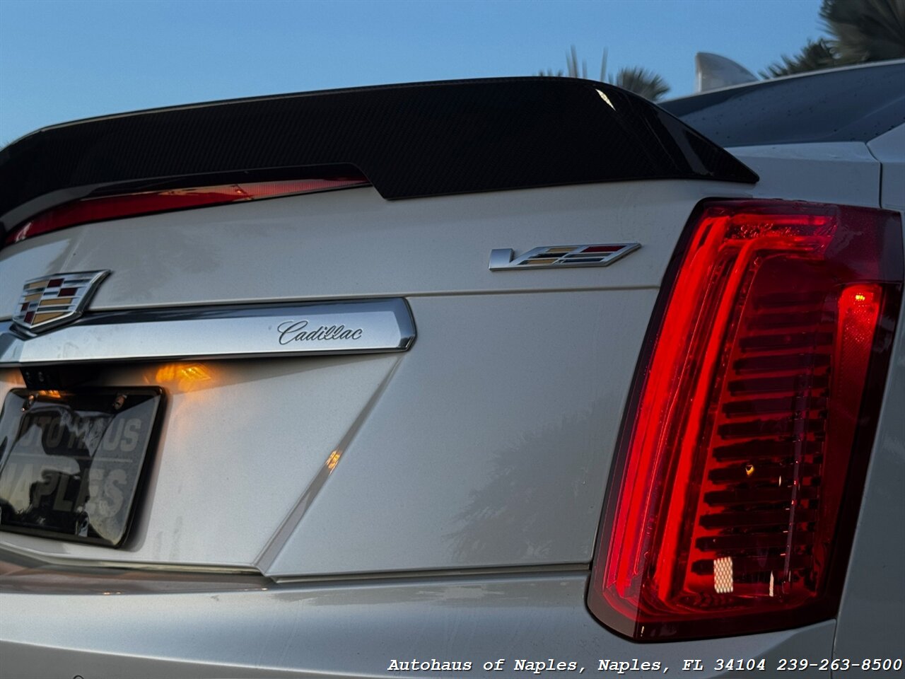 2017 Cadillac CTS-V - Photo 4 - Naples, FL 34104