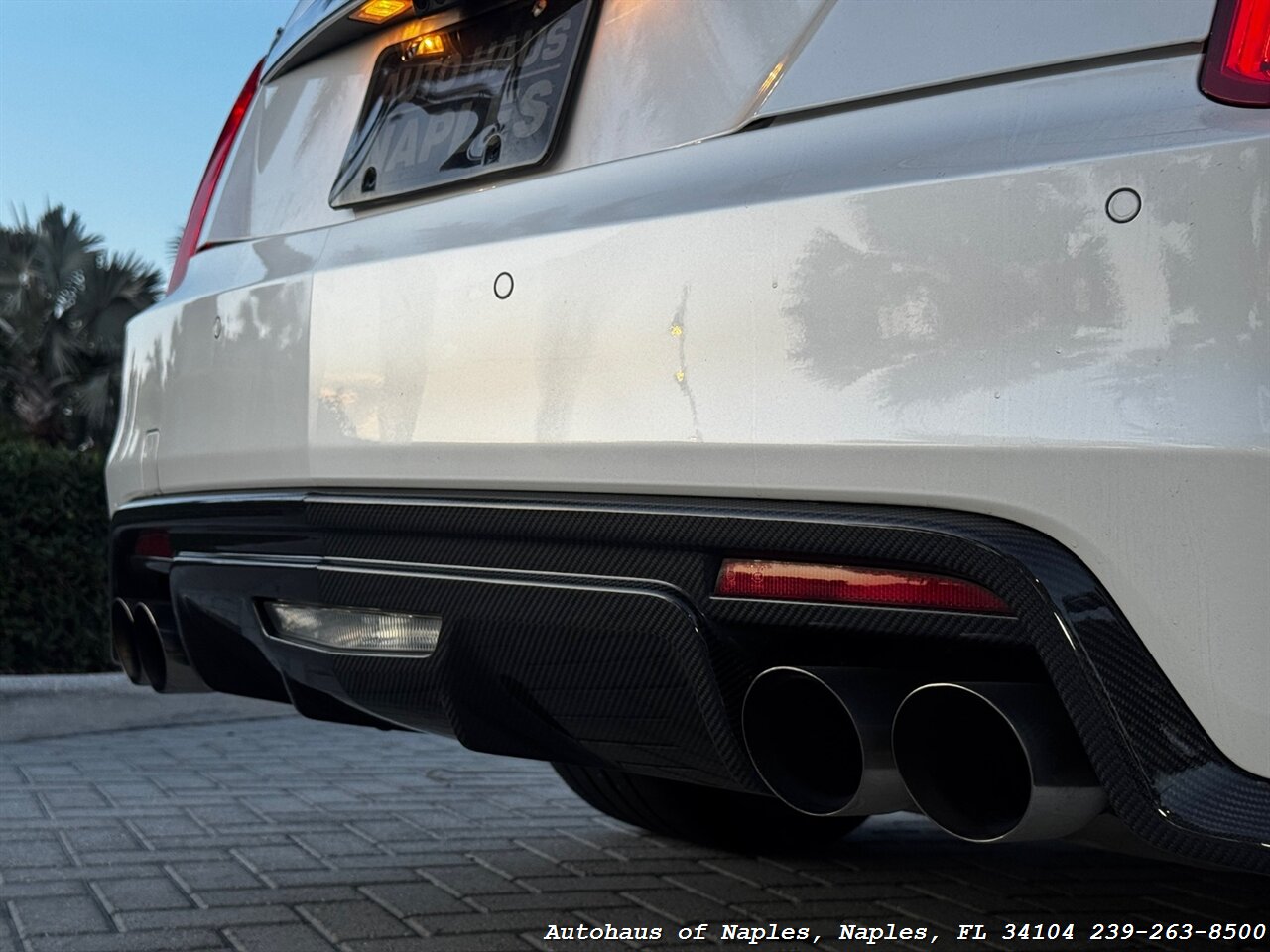 2017 Cadillac CTS-V - Photo 6 - Naples, FL 34104