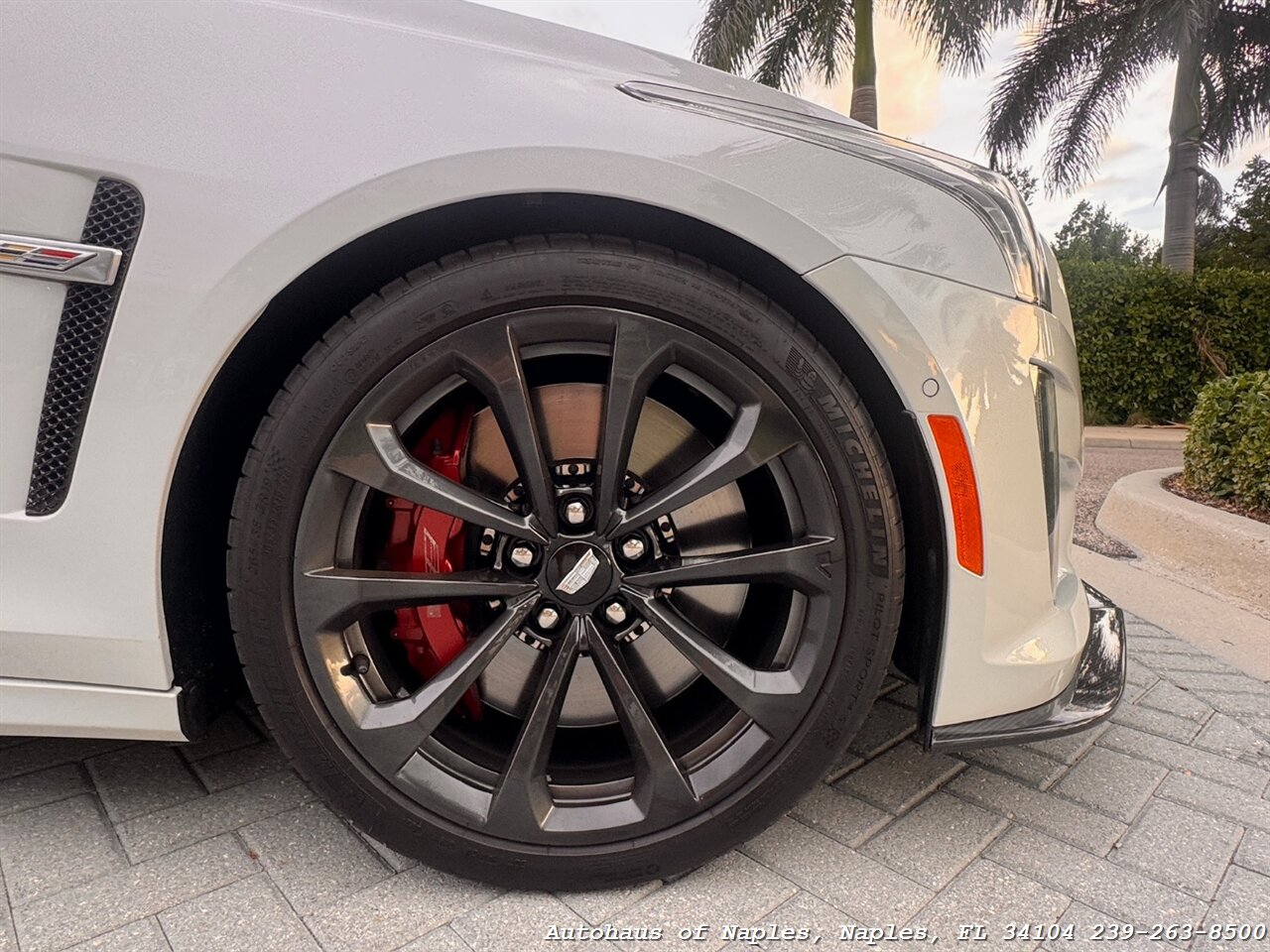 2017 Cadillac CTS-V - Photo 23 - Naples, FL 34104