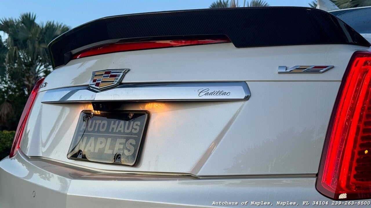 2017 Cadillac CTS-V - Photo 5 - Naples, FL 34104