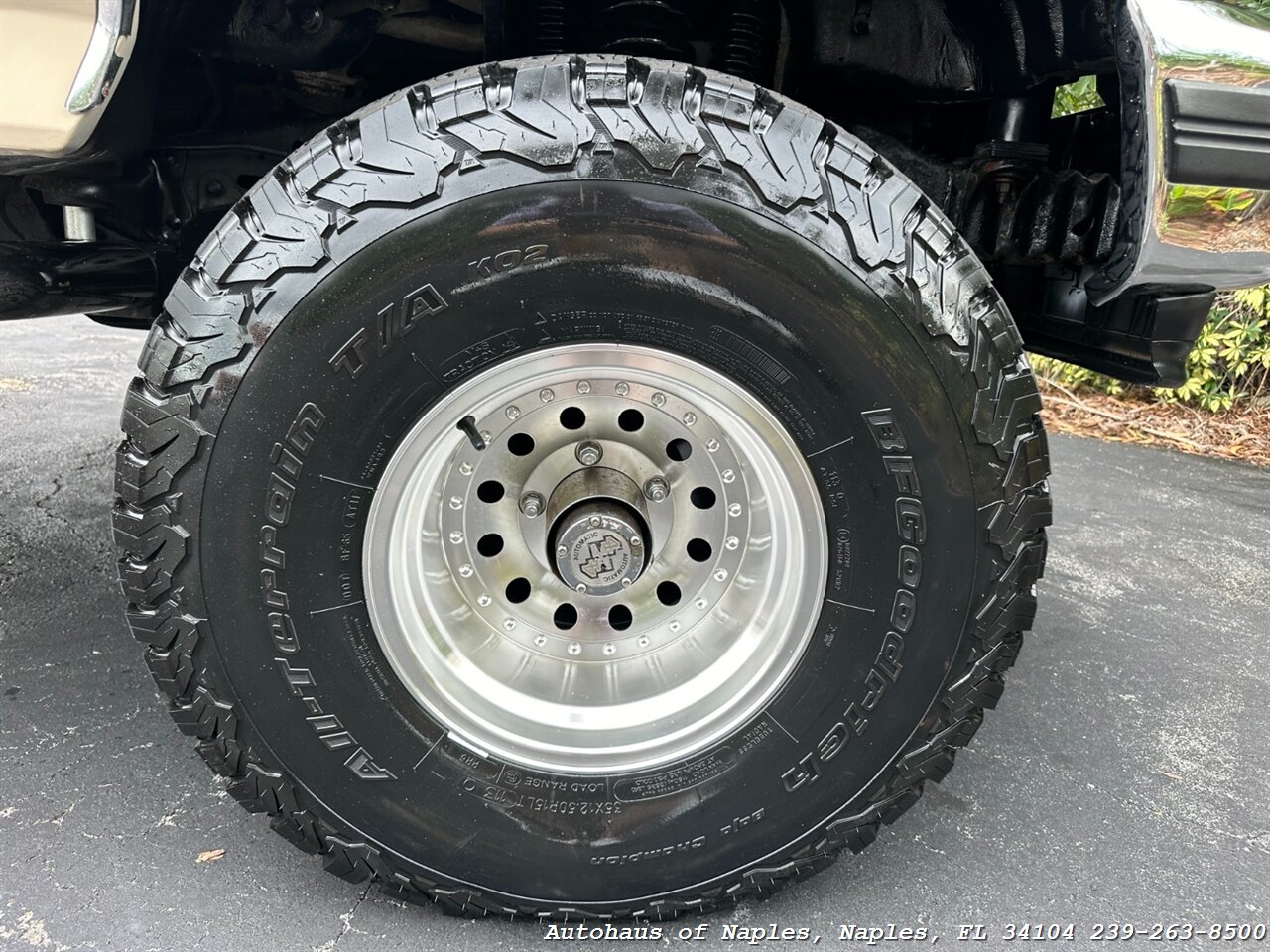 1993 Ford Bronco Eddie Bauer   - Photo 13 - Naples, FL 34104