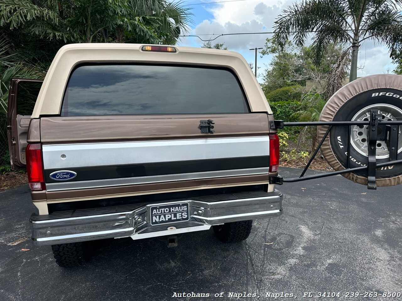 1993 Ford Bronco Eddie Bauer   - Photo 14 - Naples, FL 34104