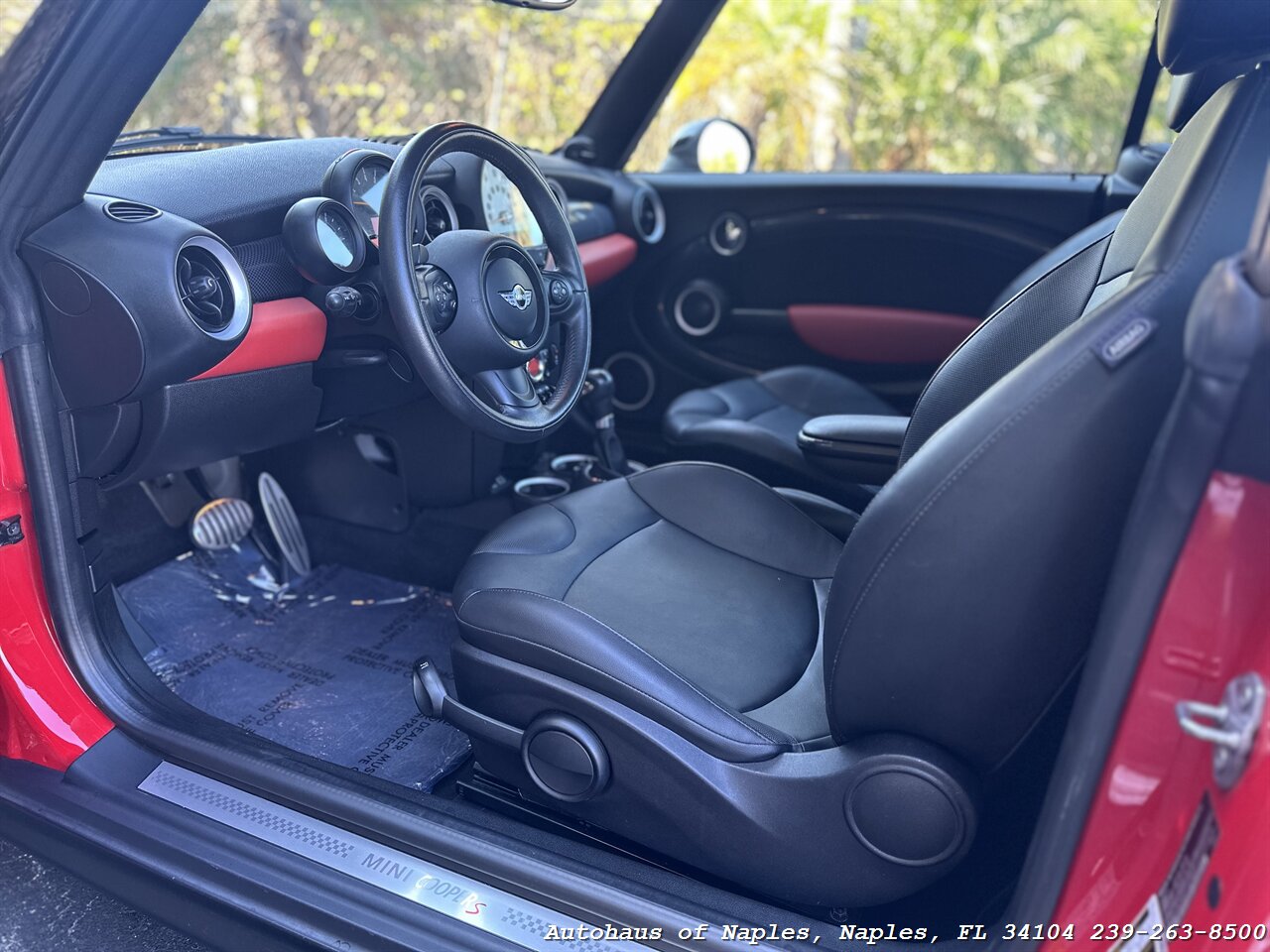 2015 MINI Convertible Cooper S   - Photo 31 - Naples, FL 34104