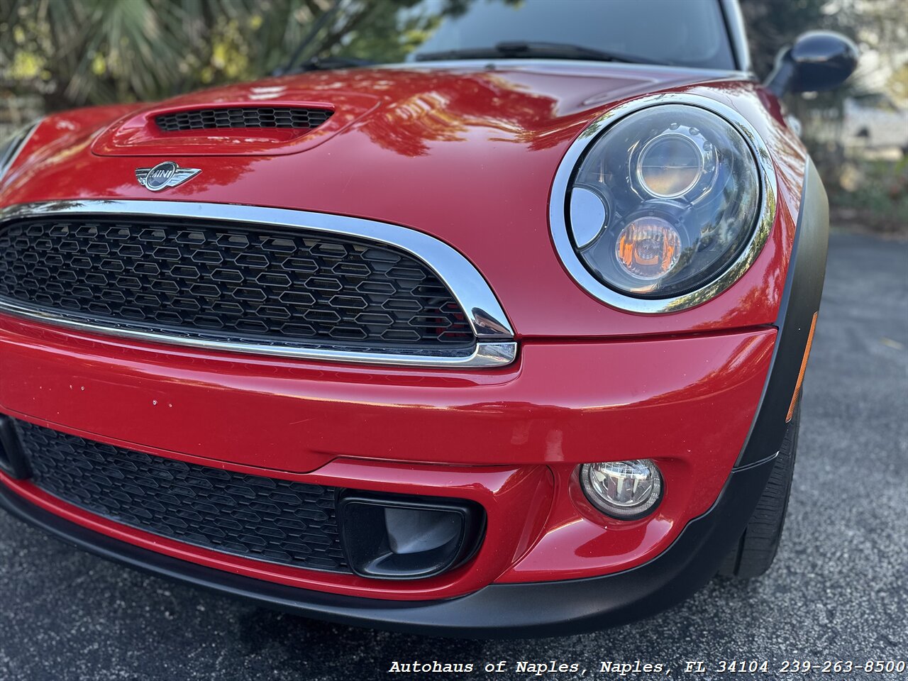 2015 MINI Convertible Cooper S   - Photo 8 - Naples, FL 34104