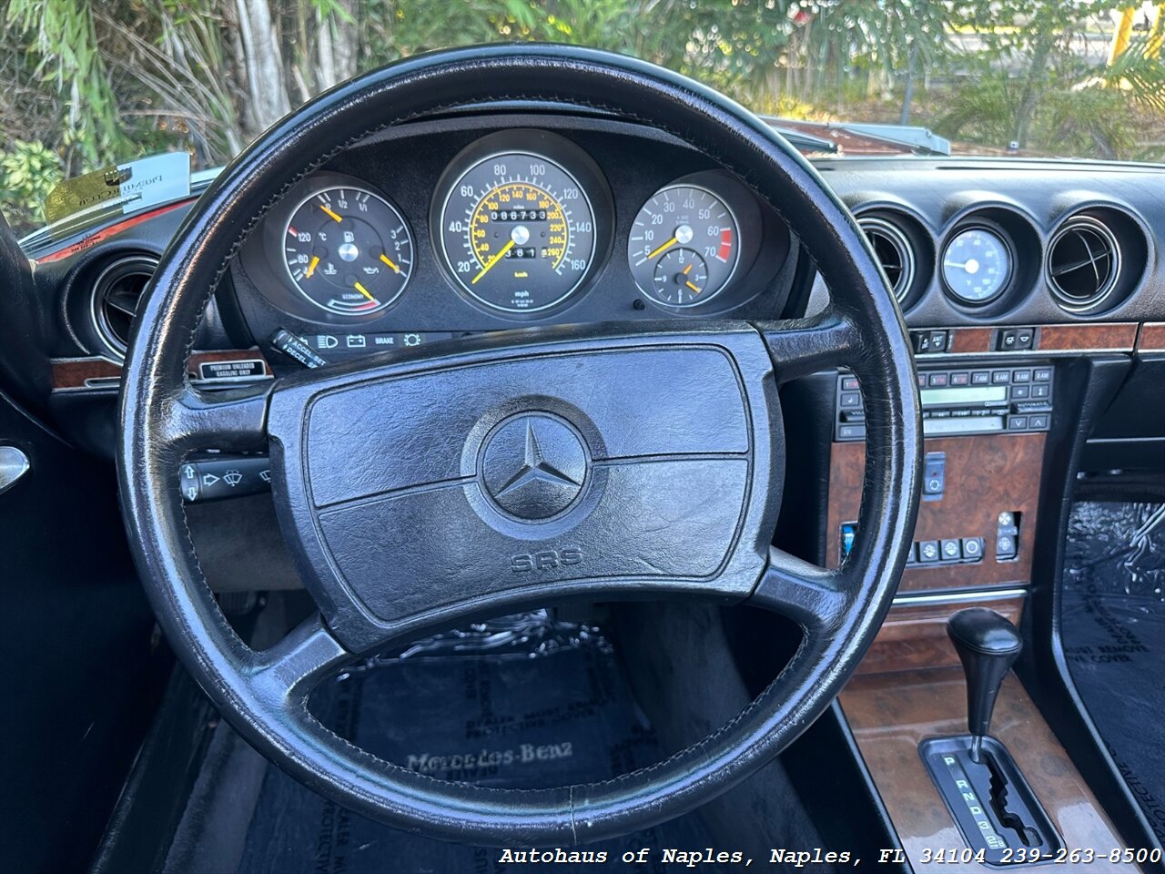 1987 Mercedes-Benz 560 SL w/ Hardtop   - Photo 34 - Naples, FL 34104