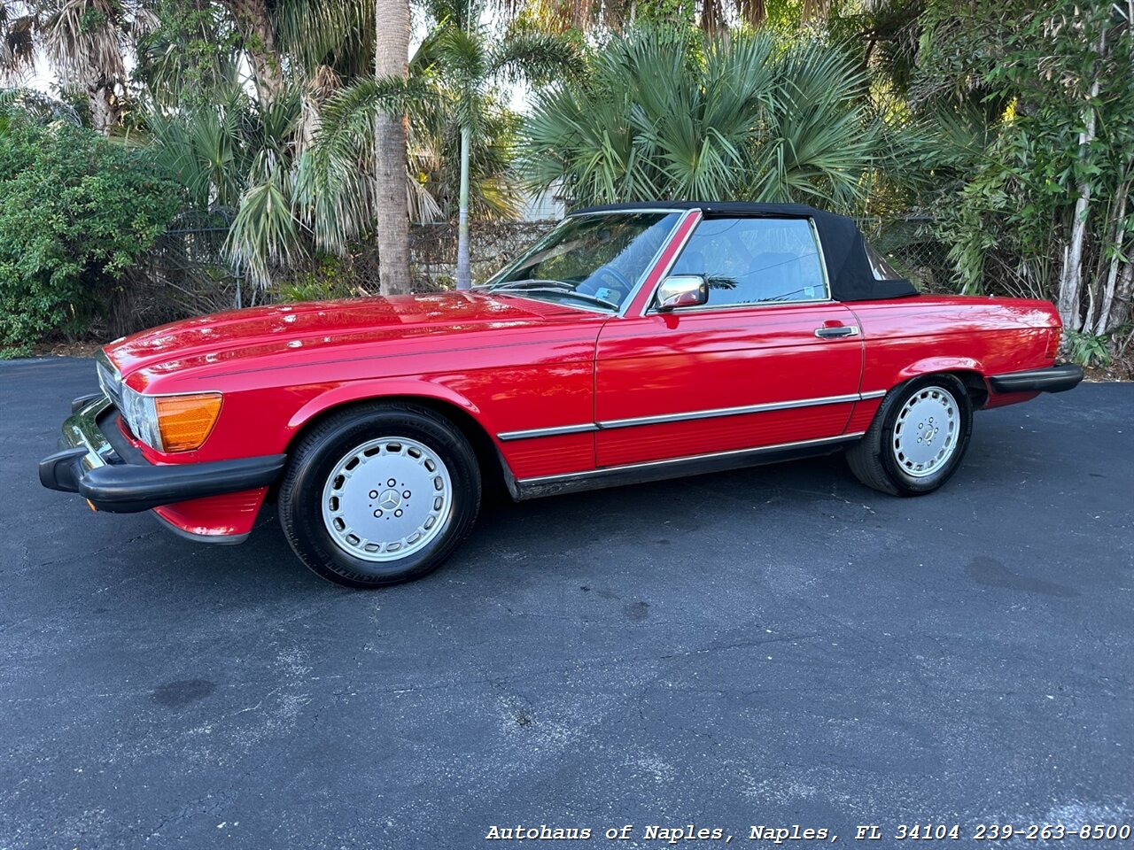 1987 Mercedes-Benz 560 SL w/ Hardtop   - Photo 7 - Naples, FL 34104