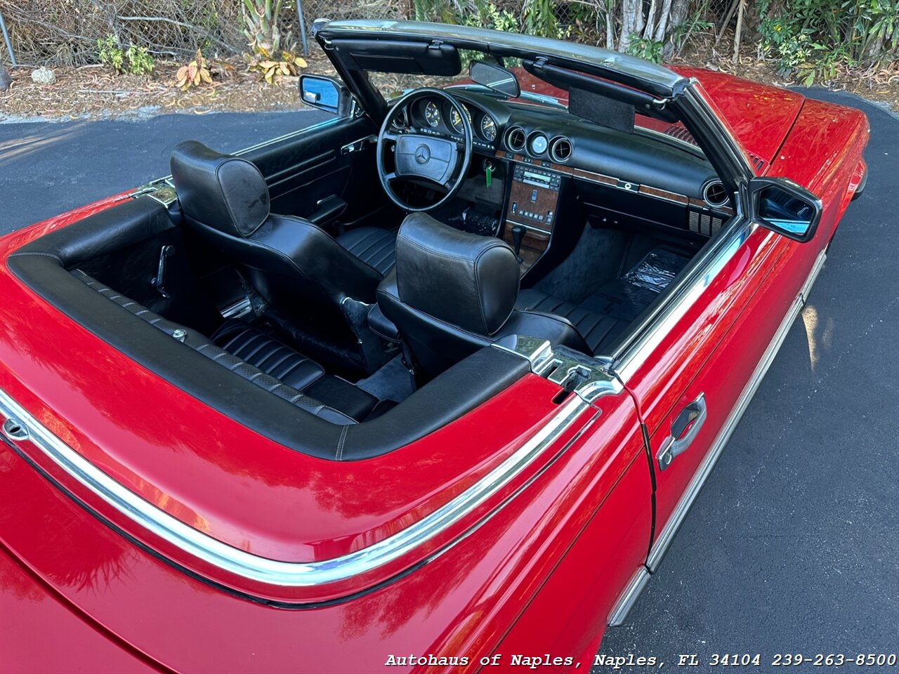 1987 Mercedes-Benz 560 SL w/ Hardtop   - Photo 19 - Naples, FL 34104