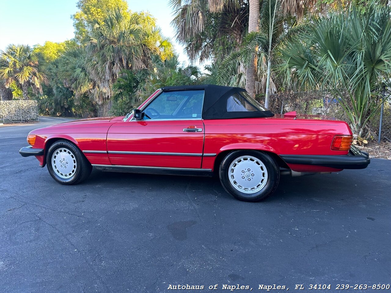 1987 Mercedes-Benz 560 SL w/ Hardtop   - Photo 9 - Naples, FL 34104