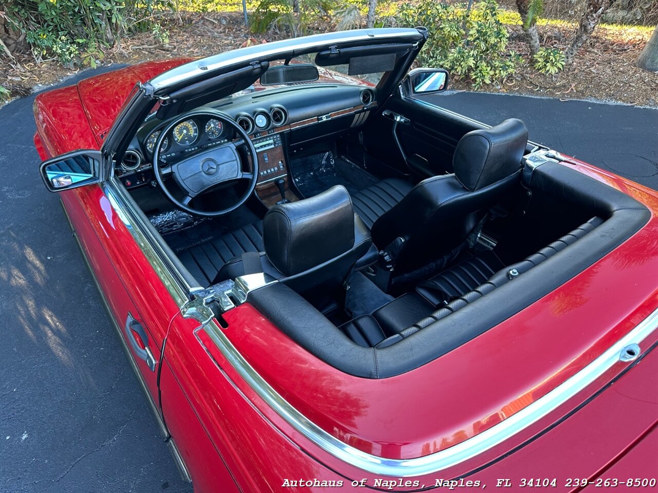 1987 Mercedes-Benz 560 SL w/ Hardtop   - Photo 21 - Naples, FL 34104