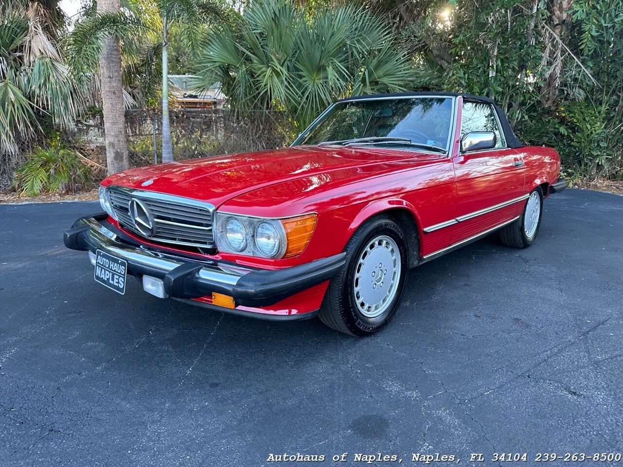 1987 Mercedes-Benz 560 SL w/ Hardtop   - Photo 6 - Naples, FL 34104