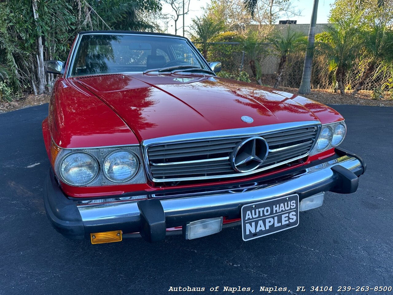 1987 Mercedes-Benz 560 SL w/ Hardtop   - Photo 3 - Naples, FL 34104