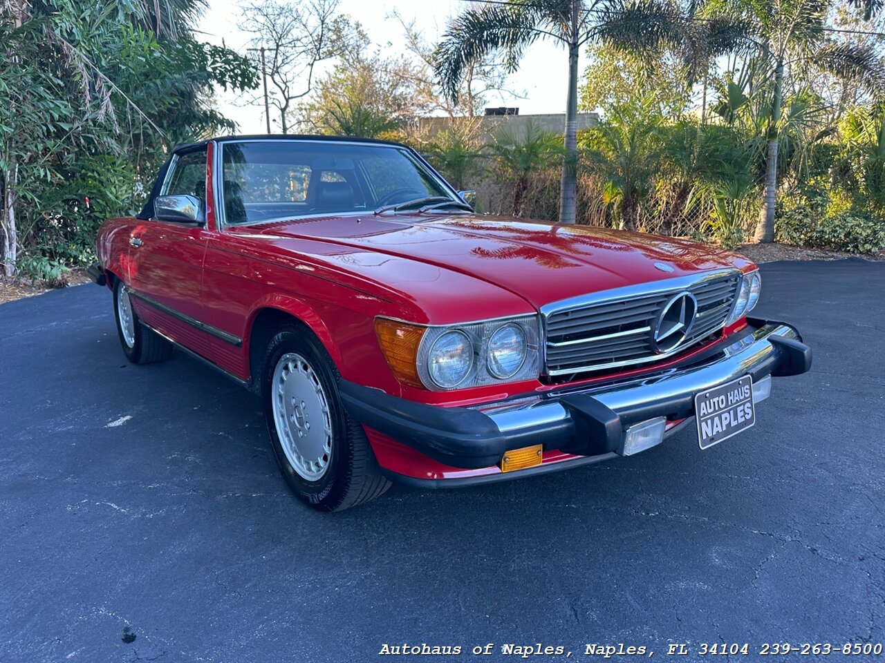 1987 Mercedes-Benz 560 SL w/ Hardtop   - Photo 1 - Naples, FL 34104