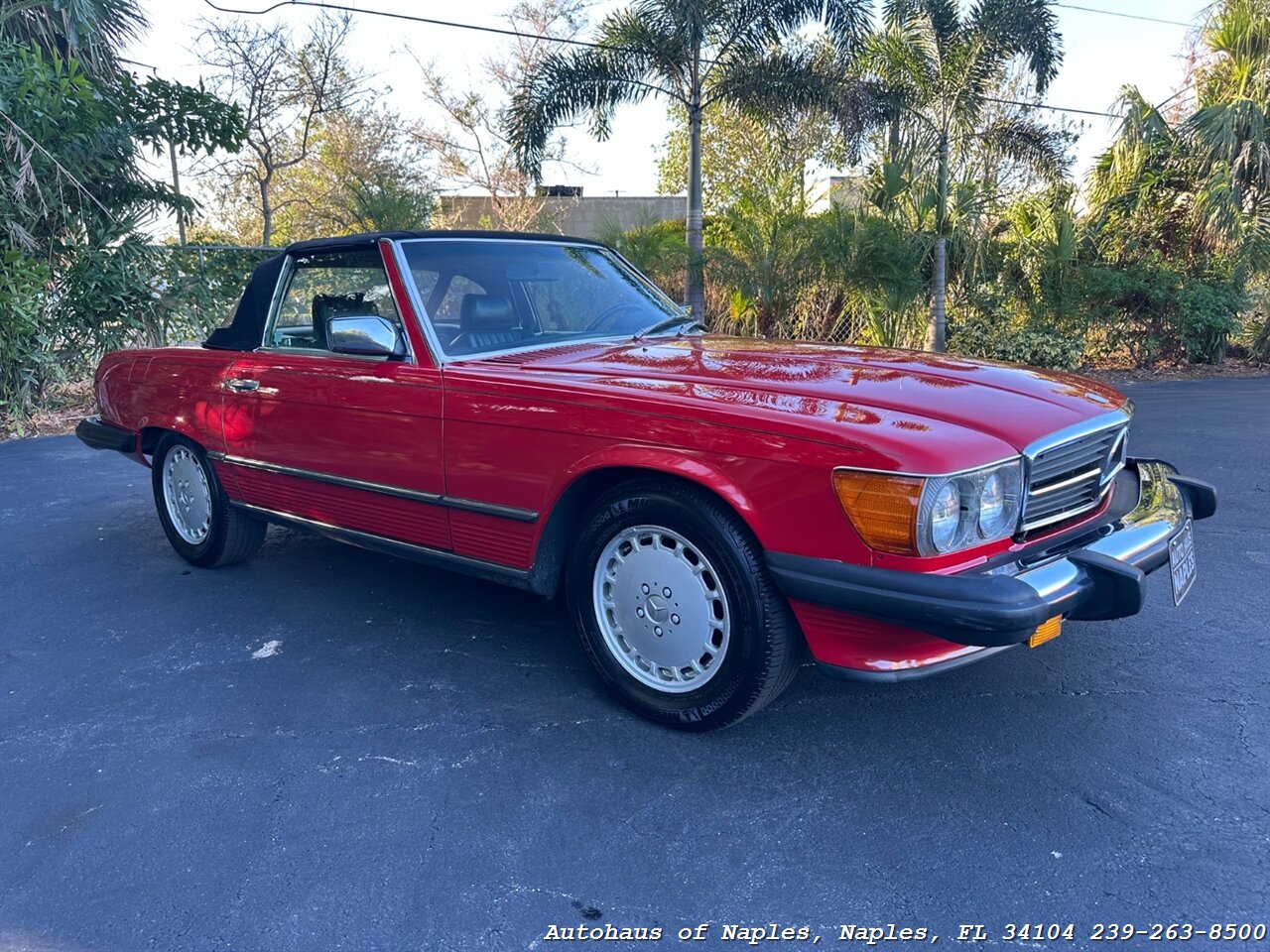 1987 Mercedes-Benz 560 SL w/ Hardtop   - Photo 2 - Naples, FL 34104