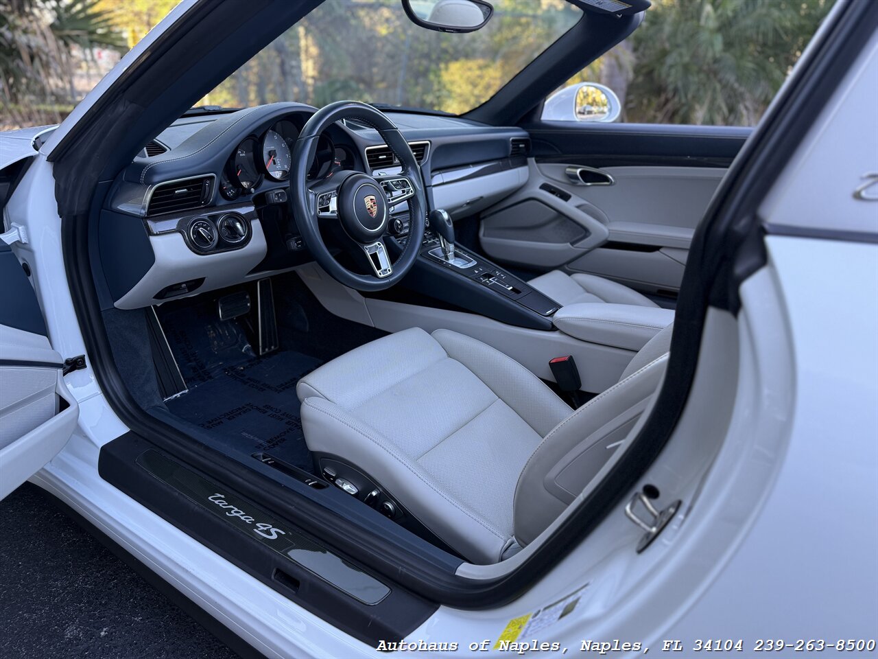 2017 Porsche 911 Targa 4S   - Photo 31 - Naples, FL 34104