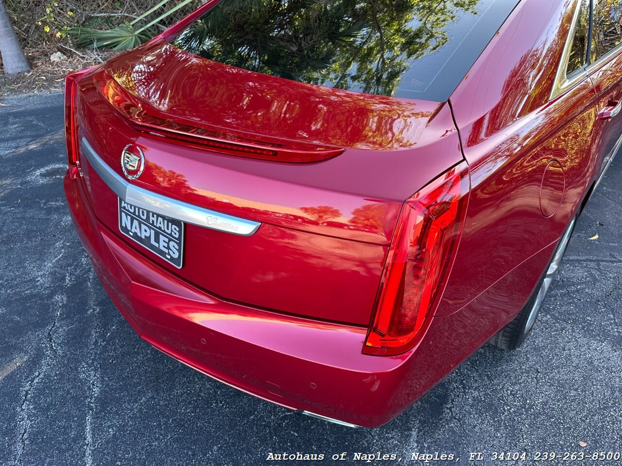 2013 Cadillac XTS Luxury Collection   - Photo 15 - Naples, FL 34104