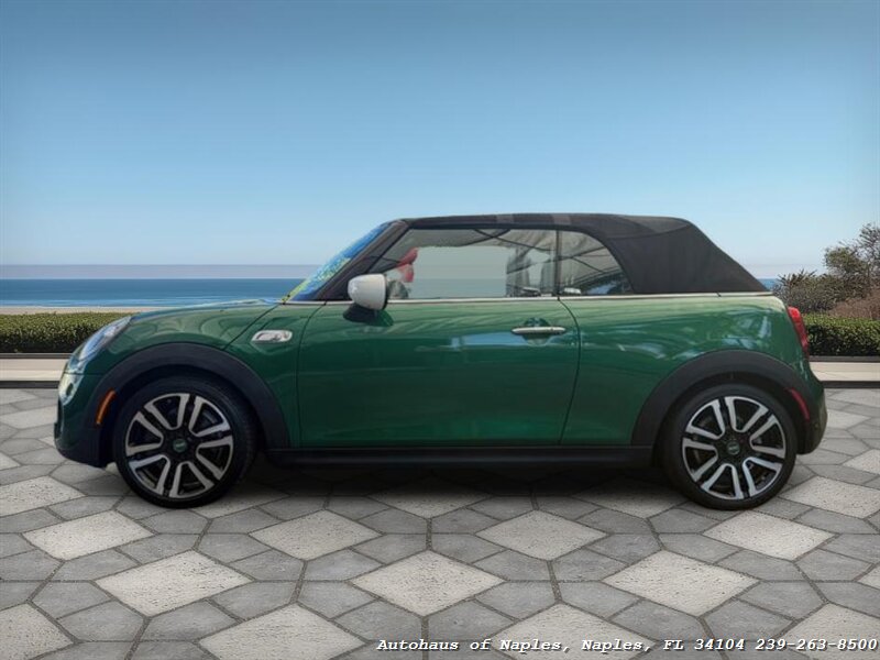 2020 MINI Convertible Cooper S   - Photo 5 - Naples, FL 34104