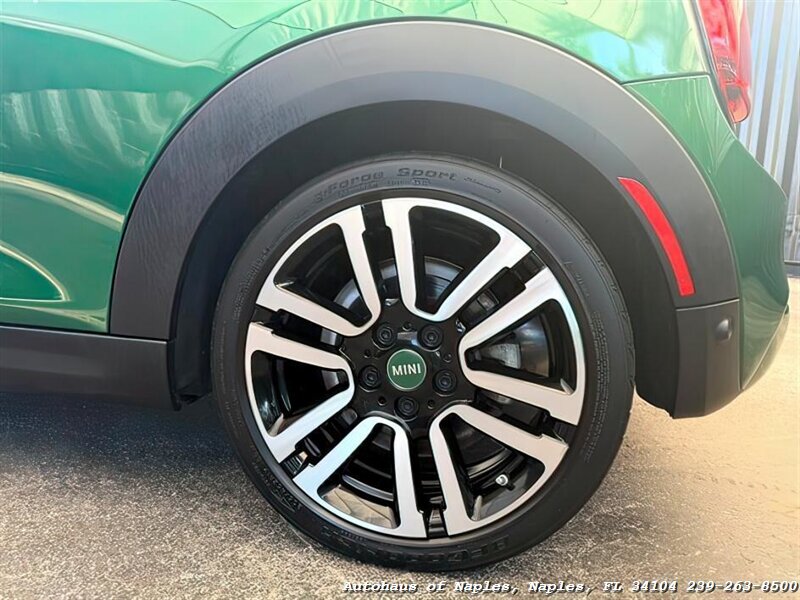2020 MINI Convertible Cooper S   - Photo 12 - Naples, FL 34104